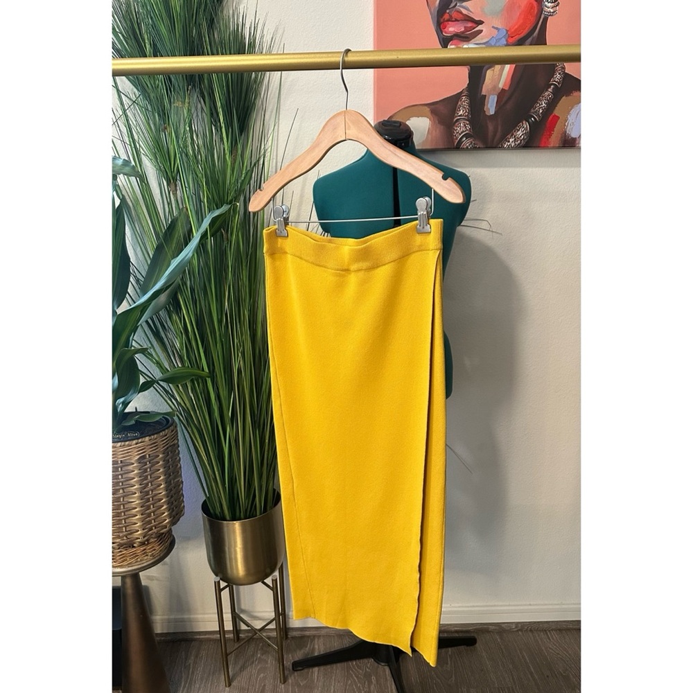 Gabrielle Union for NY&C Mustard Faux Wrap Pencil Skirt - Size Small - Picture 6 of 11